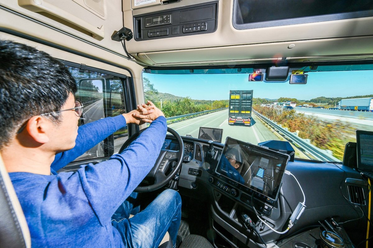 Hyundai-Xcient-Yeoju-Smart-Highway-autonomni-jizda-2
