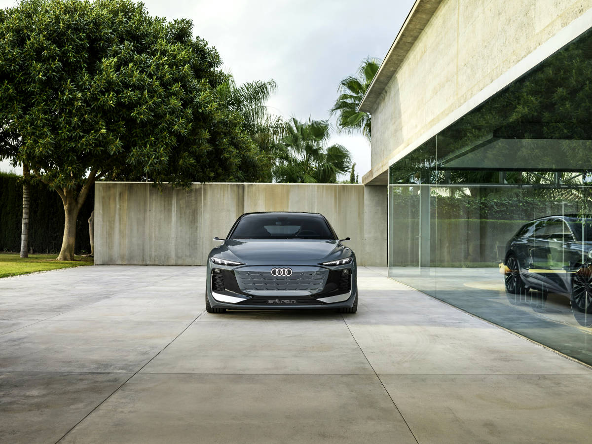 2022-Audi_A6_Avant_e-tron-koncept-elektromobil-1