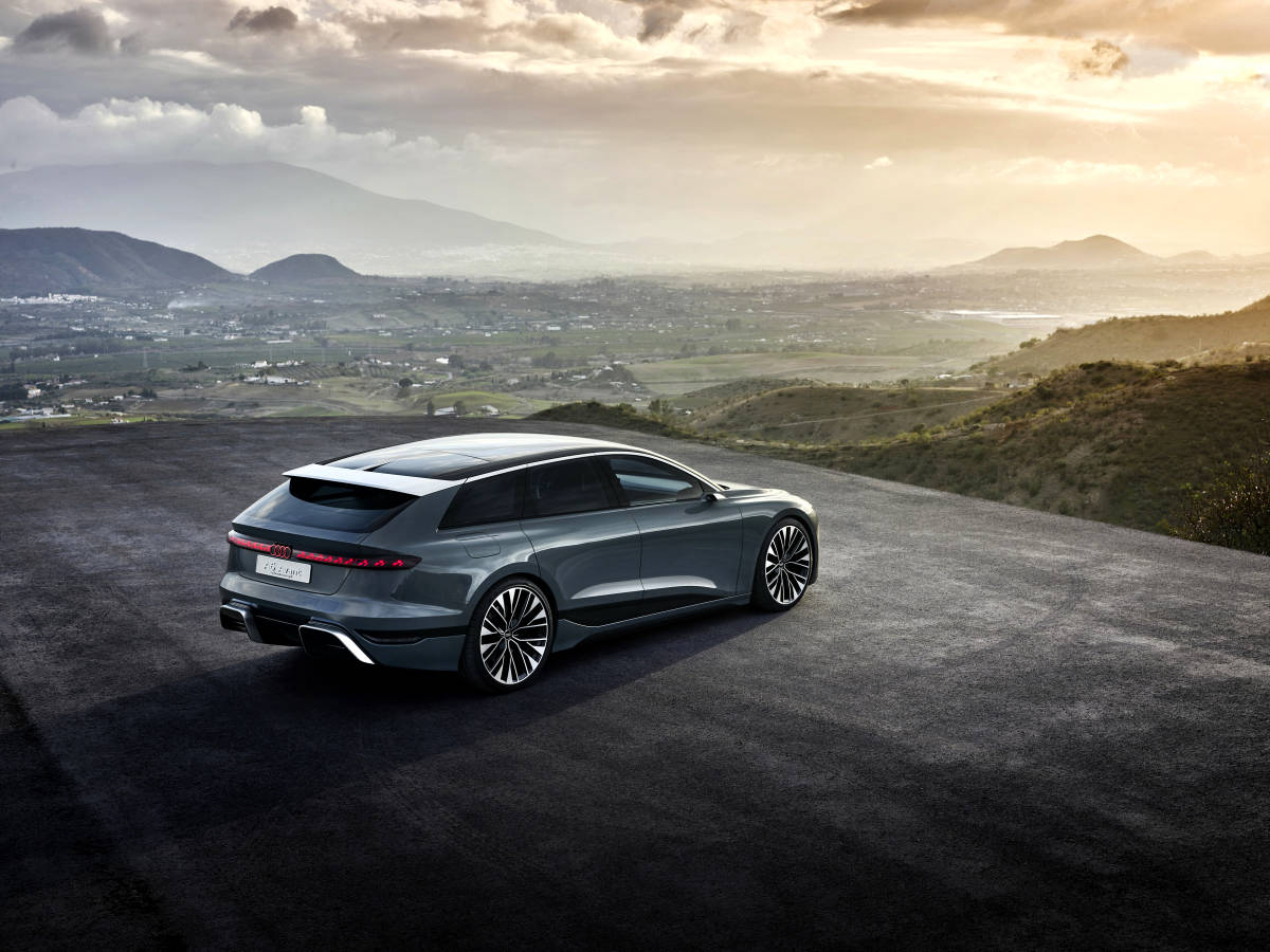 2022-Audi_A6_Avant_e-tron-koncept-elektromobil-5