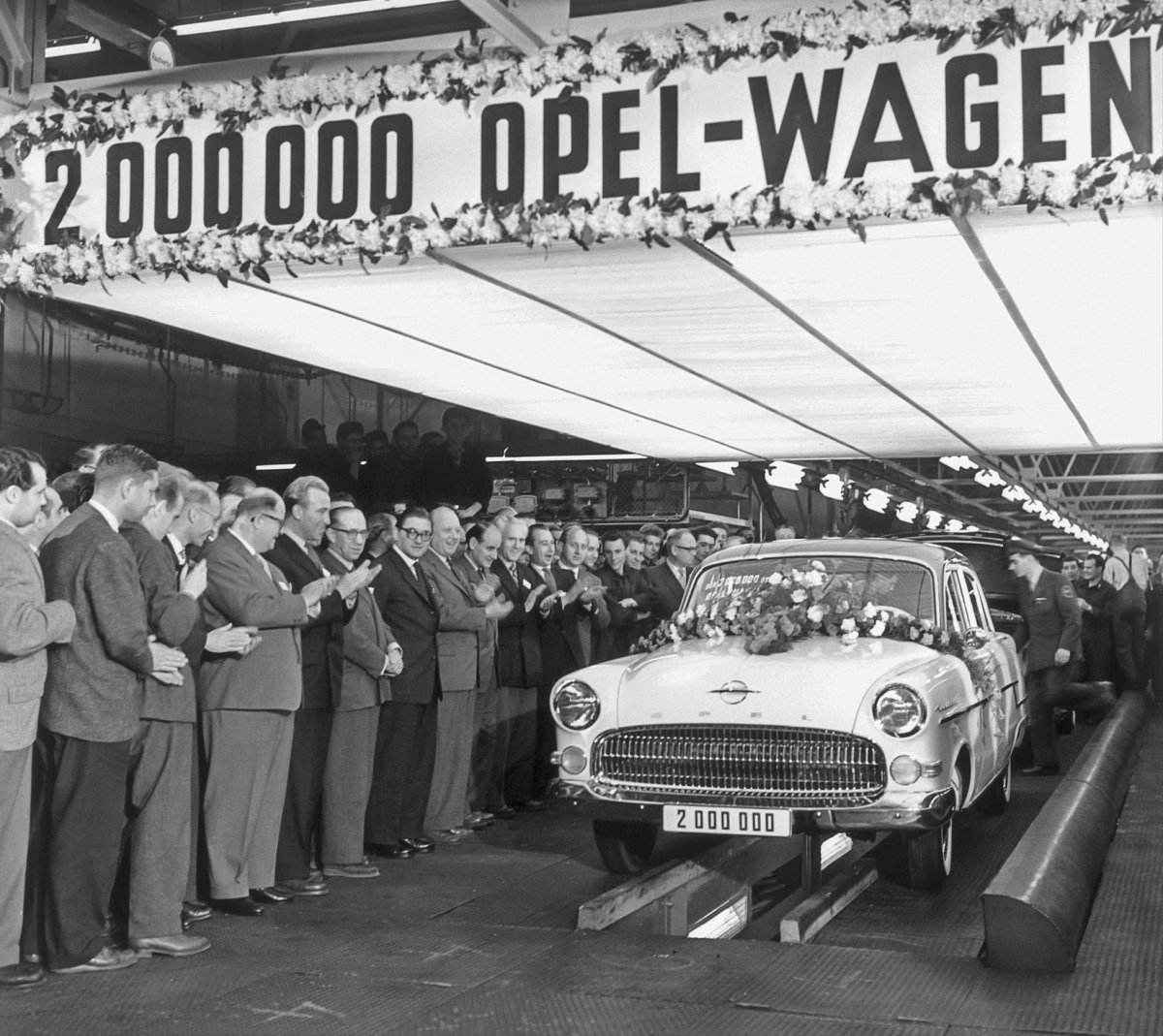 Opel Kapitän: 2miliontý vyrobený vůz značky Opel