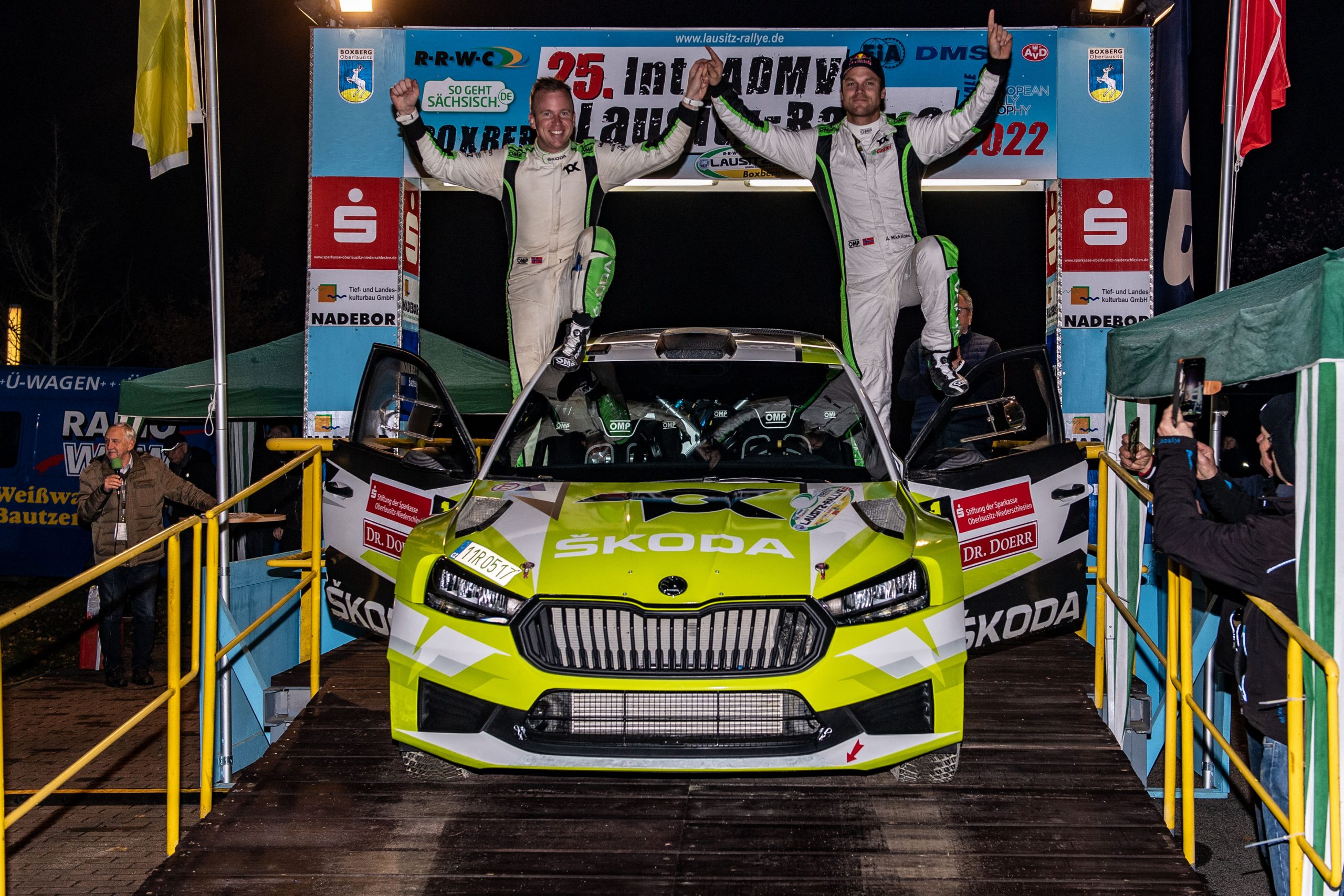Skoda_Fabia_RS_Rally2-podium