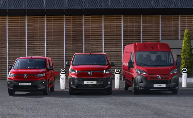 Modernizované dodávky Citroën Berlingo Van, Jumpy a Jumper se představují. Mají i nové logo