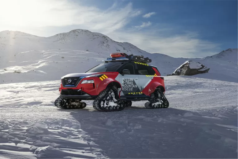 Nissan X-Trail Mountain Rescue je auto, které je určeno pro horské záchranáře a horskou službu