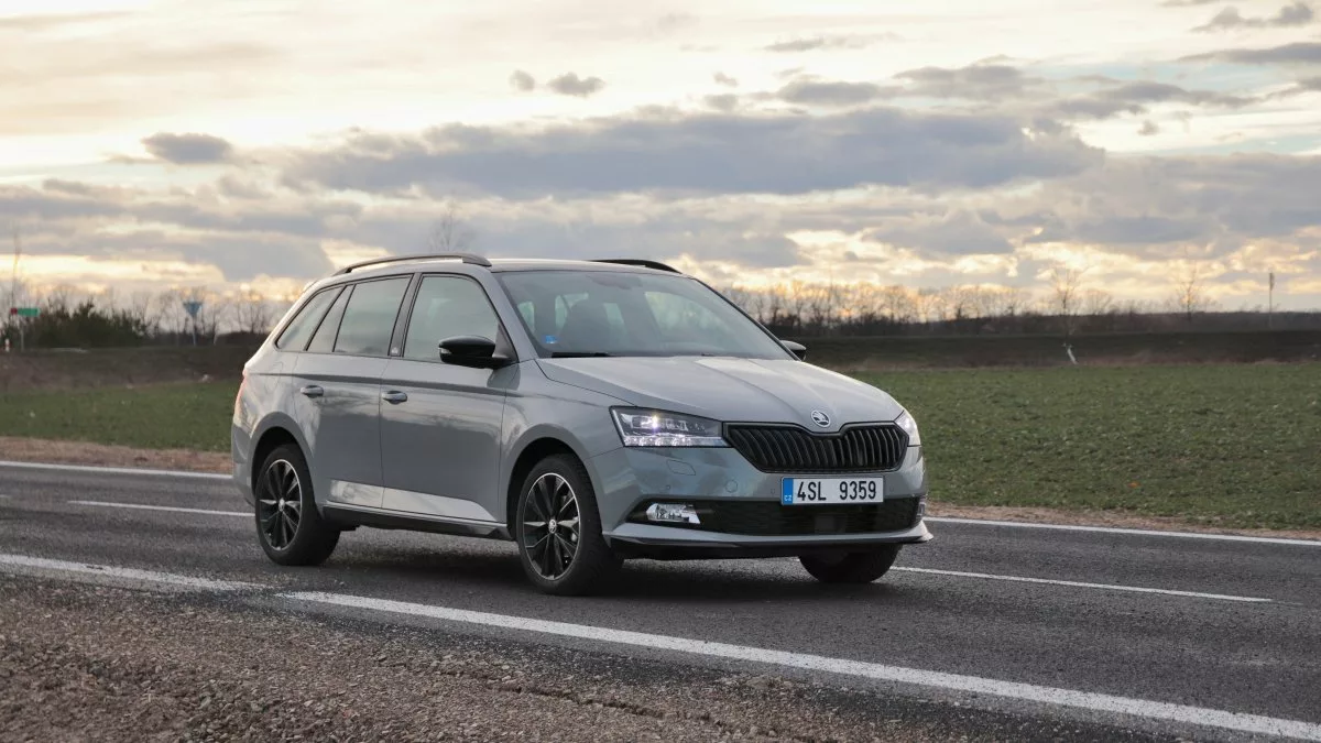 test-2019-skoda-fabia-combi-monte-carlo-10-tsi-70-kw-18