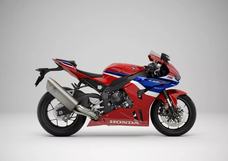 2024 Honda CBR1000RR-R Fireblade