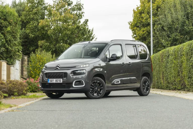 Test Citroën Berlingo M Profi+ 1.5 BlueHDi EAT8 96 kW (2024)