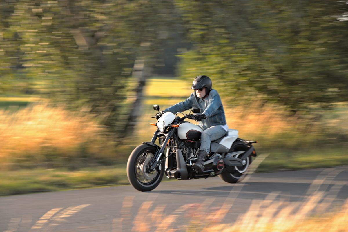 test-2019-harley-davidson-fxdr-114-motorka