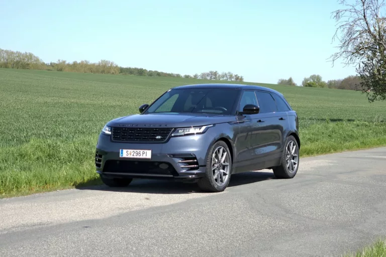 Test Range Rover Velar D300 Dynamic HSE (2024)