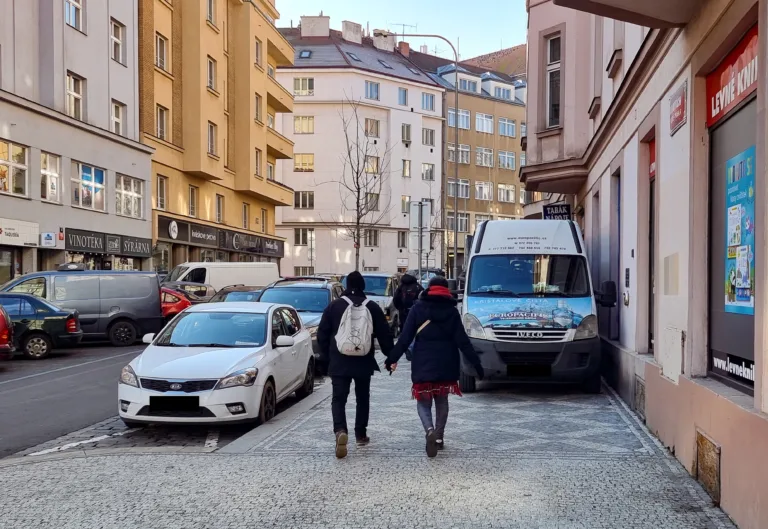 Vjezd do centra nebude omezen jen mýtem, ale i emisními zónami. Sněmovna novelu už schválila