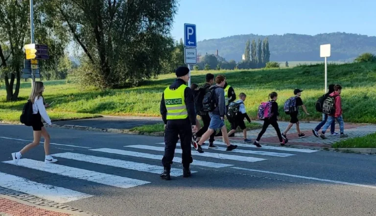 Zpomalte, děti se vracejí na silnice. Počet nehod s účastí dětí stoupá v září až dvojnásobně